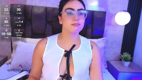 Victoria Andrade online show from 03.24.26