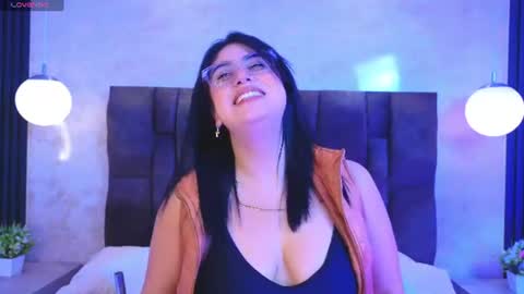 Snapshot of victoriaandrade chatting on 07.10.26 Victoria Andrade online show from 07.10.26
