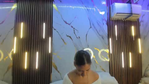Victoria  online show from 05.01.26
