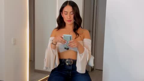 Snapshot of victoriafit7 chatting on 09.18.25 Vcitoria online show from 09.18.25