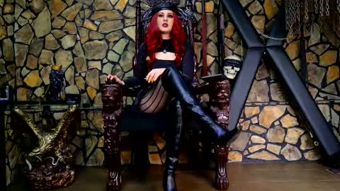 Snapshot of victoriaheller chatting on 01.19.26 Victoria Heller online show from 01.19.26