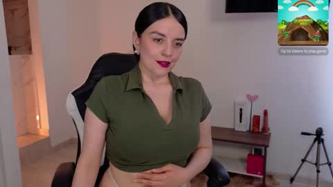 Snapshot of victoriahot_23 chatting on 03.17.26 Kim 3 online show from 03.17.26