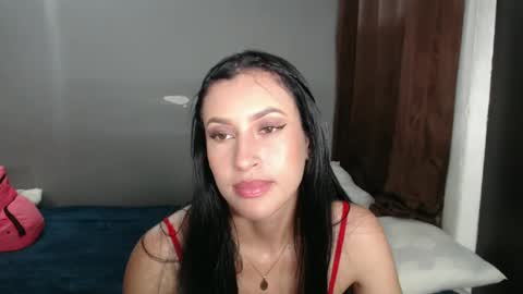 Snapshot of victorialeens chatting on 12.14.24 VICTORIA online show from 12.14.24