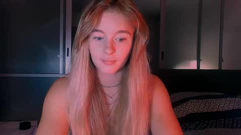 Snapshot of victoriande chatting on 10.06.25 Eva and Victor online show from 10.06.25