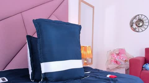 VictoriaRoss online show from 01.10.25