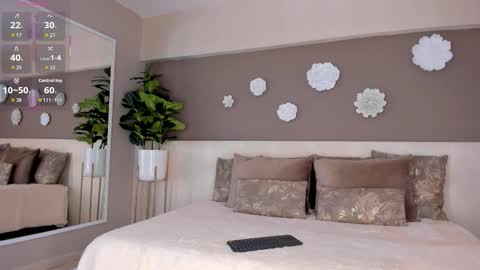 Snapshot of victoriashelby chatting on 02.20.26 Victoria Shelby online show from 02.20.26