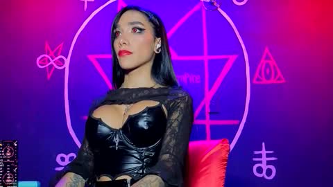 Victoria Vampire online show from 10.09.25