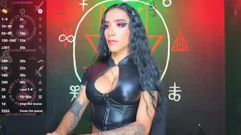 Victoria Vampire online show from 11.05.25