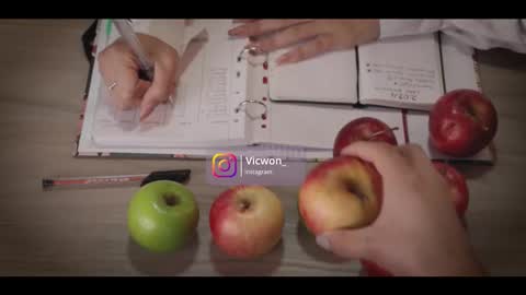 Snapshot of victoriaw_1 chatting on 02.03.26 Victoria online show from 02.03.26