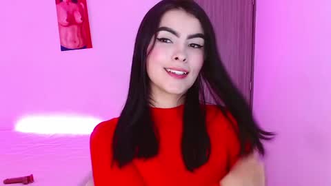 Snapshot of victoriia_henao_ chatting on 09.13.25 victoriia_henao_ online show from 09.13.25