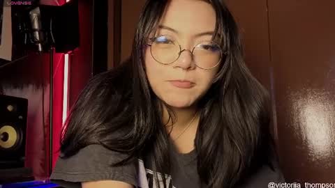 Snapshot of victoriia_thompson chatting on 06.20.26 victoriia_thompson online show from 06.20.26