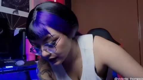 Snapshot of victoriia_thompson chatting on 07.04.26 victoriia_thompson online show from 07.04.26