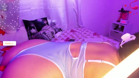 Snapshot of victtoriamoon_1 chatting on 01.14.25 Moon online show from 01.14.25