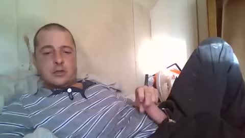 Snapshot of vids1977 chatting on 12.04.24 vids1977 online show from 12.04.24