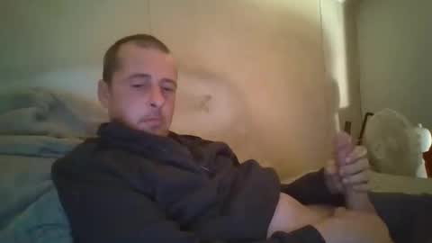 Snapshot of vids1977 chatting on 12.13.24 vids1977 online show from 12.13.24