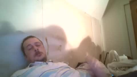 Snapshot of vids1977 chatting on 01.10.25 vids1977 online show from 01.10.25
