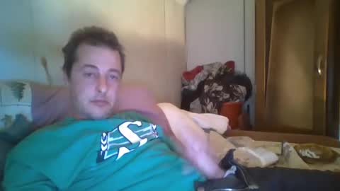 Snapshot of vids1977 chatting on 02.19.25 vids1977 online show from 02.19.25