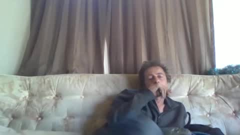 Snapshot of vids1977 chatting on 10.08.25 vids1977 online show from 10.08.25
