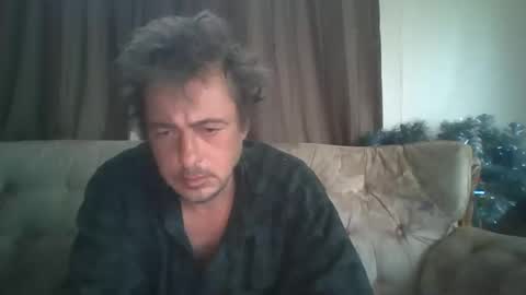 Snapshot of vids1977 chatting on 10.16.25 vids1977 online show from 10.16.25