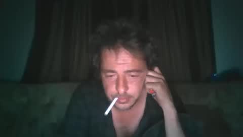 Snapshot of vids1977 chatting on 10.18.25 vids1977 online show from 10.18.25