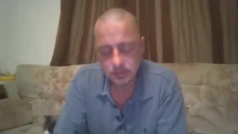 Snapshot of vids1977 chatting on 11.04.25 vids1977 online show from 11.04.25