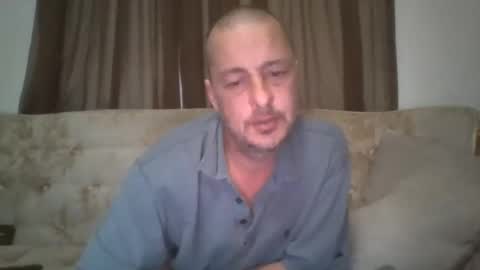 Snapshot of vids1977 chatting on 11.06.25 vids1977 online show from 11.06.25