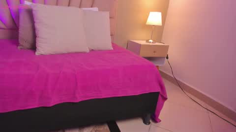 Victoria  online show from 02.26.26