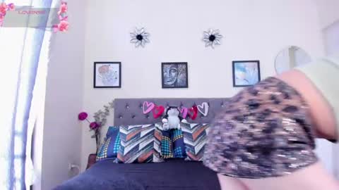 Violet online show from 06.20.26