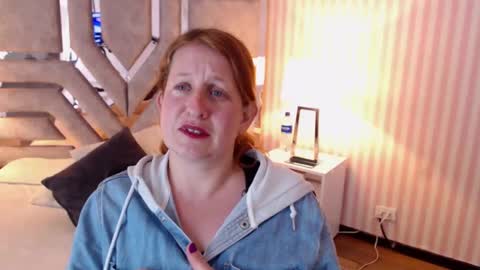 Violeta online show from 12.27.24