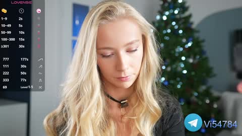 Snapshot of vika54784 chatting on 12.08.24 vika54784 online show from 12.08.24