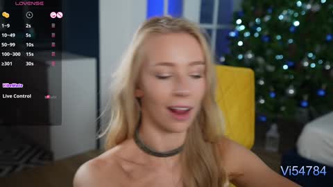 Snapshot of vika54784 chatting on 12.19.24 vika54784 online show from 12.19.24