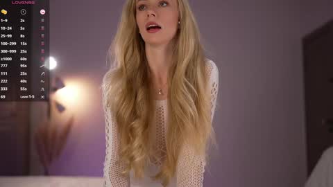 Snapshot of vika54784 chatting on 11.20.25 vika54784 online show from 11.20.25