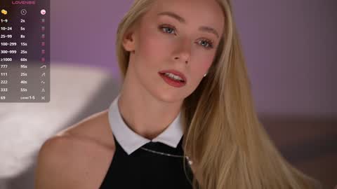 Snapshot of vika54784 chatting on 11.22.25 vika54784 online show from 11.22.25