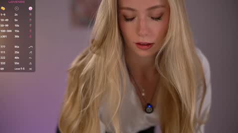 Snapshot of vika54784 chatting on 12.01.25 vika54784 online show from 12.01.25