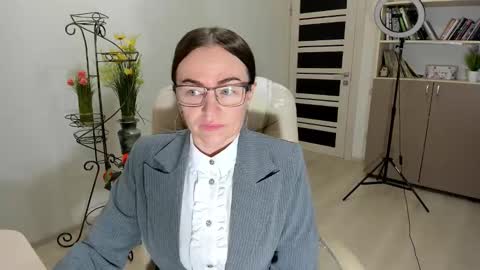 Ukrainian-woman online show from 12.17.25