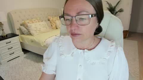 Ukrainian-woman online show from 05.02.26