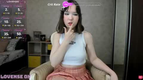 Snapshot of vikami chatting on 11.13.25 vikami online show from 11.13.25