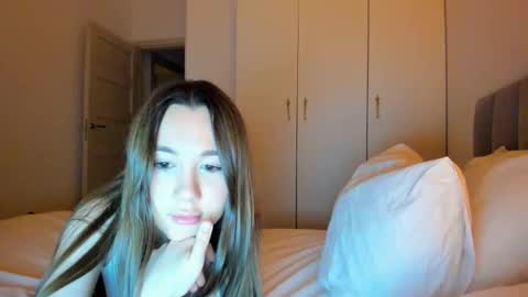Snapshot of vikawels chatting on 06.07.26 Vika online show from 06.07.26