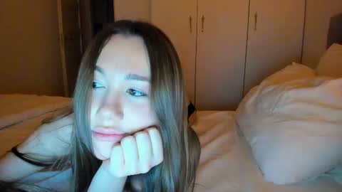 Snapshot of vikawels chatting on 06.12.26 Vika online show from 06.12.26