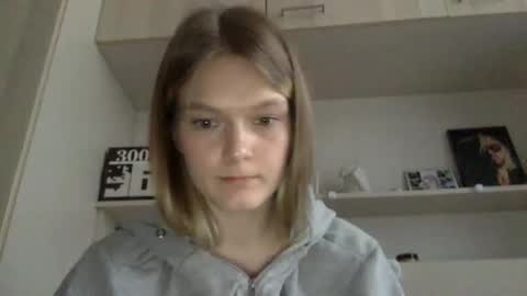 Snapshot of vikilight chatting on 02.28.26 vikilight online show from 02.28.26