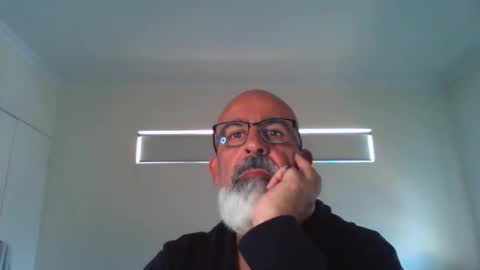 Snapshot of viking666aaa chatting on 02.12.26 Viking666 here to play not to pay ladies online show from 02.12.26