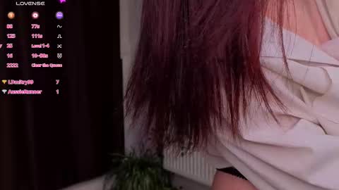 Snapshot of viksinite chatting on 03.26.26 Vixi online show from 03.26.26