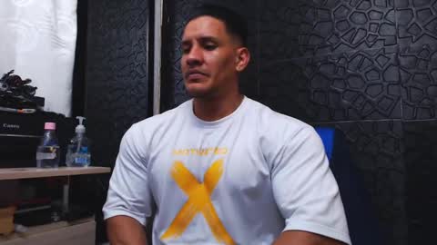 Viktor Herrera online show from 09.15.25