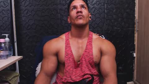 Viktor Herrera online show from 10.07.25