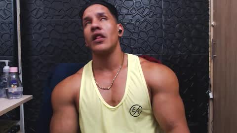 Viktor Herrera online show from 10.11.25