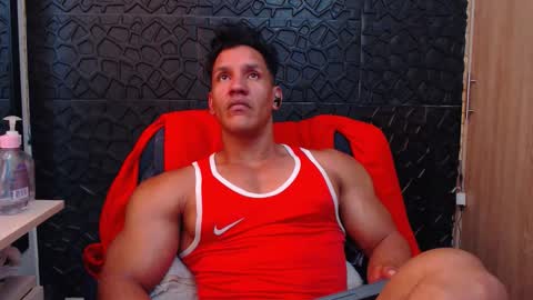 Viktor Herrera online show from 01.06.26