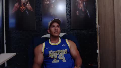 Snapshot of viktorherrera chatting on 06.17.26 Viktor Herrera online show from 06.17.26
