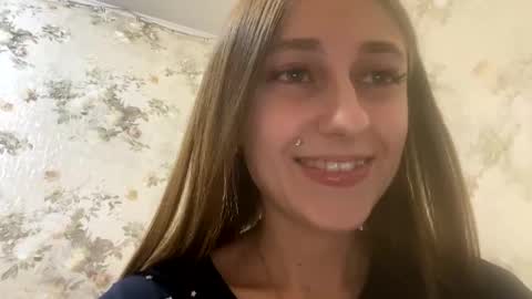 Snapshot of viktoria9898 chatting on 01.26.25 Sweett online show from 01.26.25