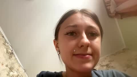 Snapshot of viktoria9898 chatting on 09.16.25 Sweett online show from 09.16.25