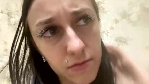 Snapshot of viktoria9898 chatting on 02.18.26 Sweett online show from 02.18.26